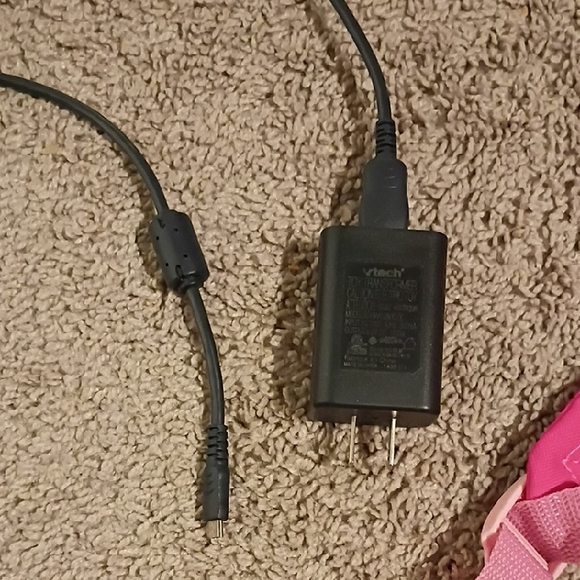 VTech InnoTab MAX Pink Handheld Console - Picture 9 of 9